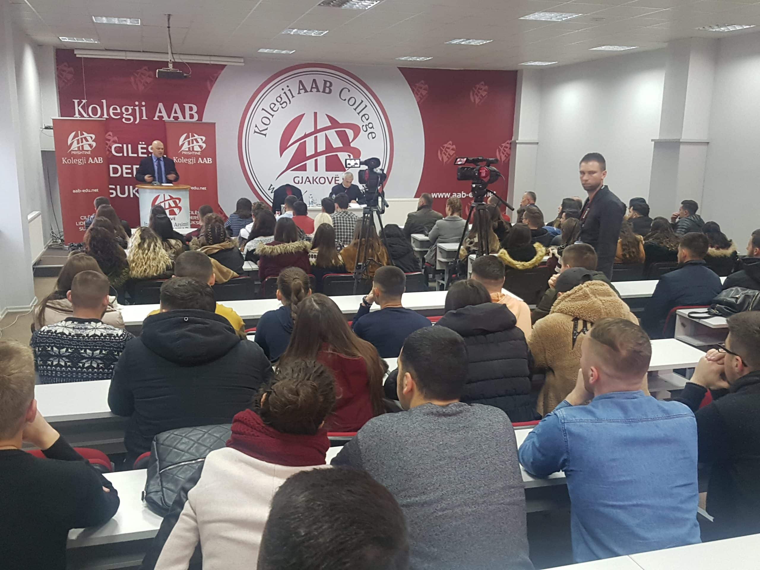 Gjini: Në Gjakovë po përpiqemi ta ndërtojmë një koncept të ri të menaxhimit publik