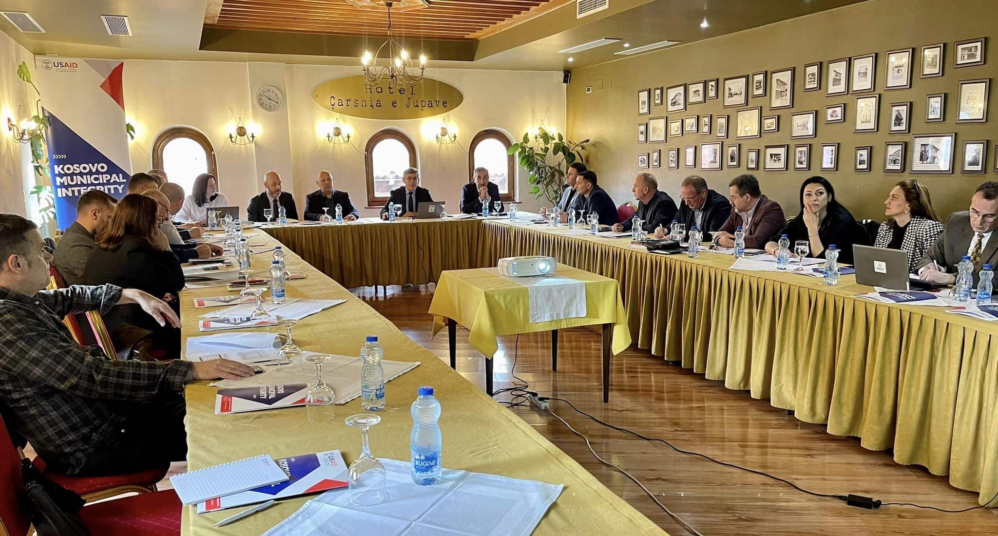 Mbahet punëtoria “Prezantimi i rezultateve të gradimit”