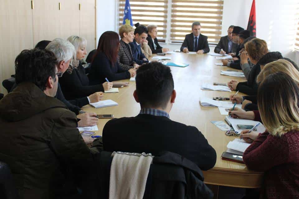 Mbahet mbledhja e parë e Komitetit për Komunitete