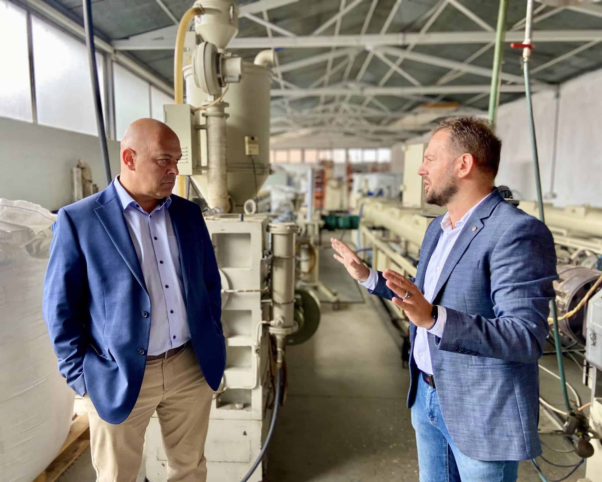 INOVA – Industria e Gypave të Plastikës shembull  i të bërit biznes në Gjakovë