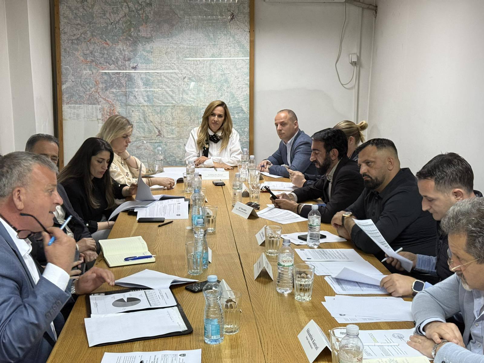 Mbahet mbledhja e katërt e Komitetit për Politikë dhe Financa