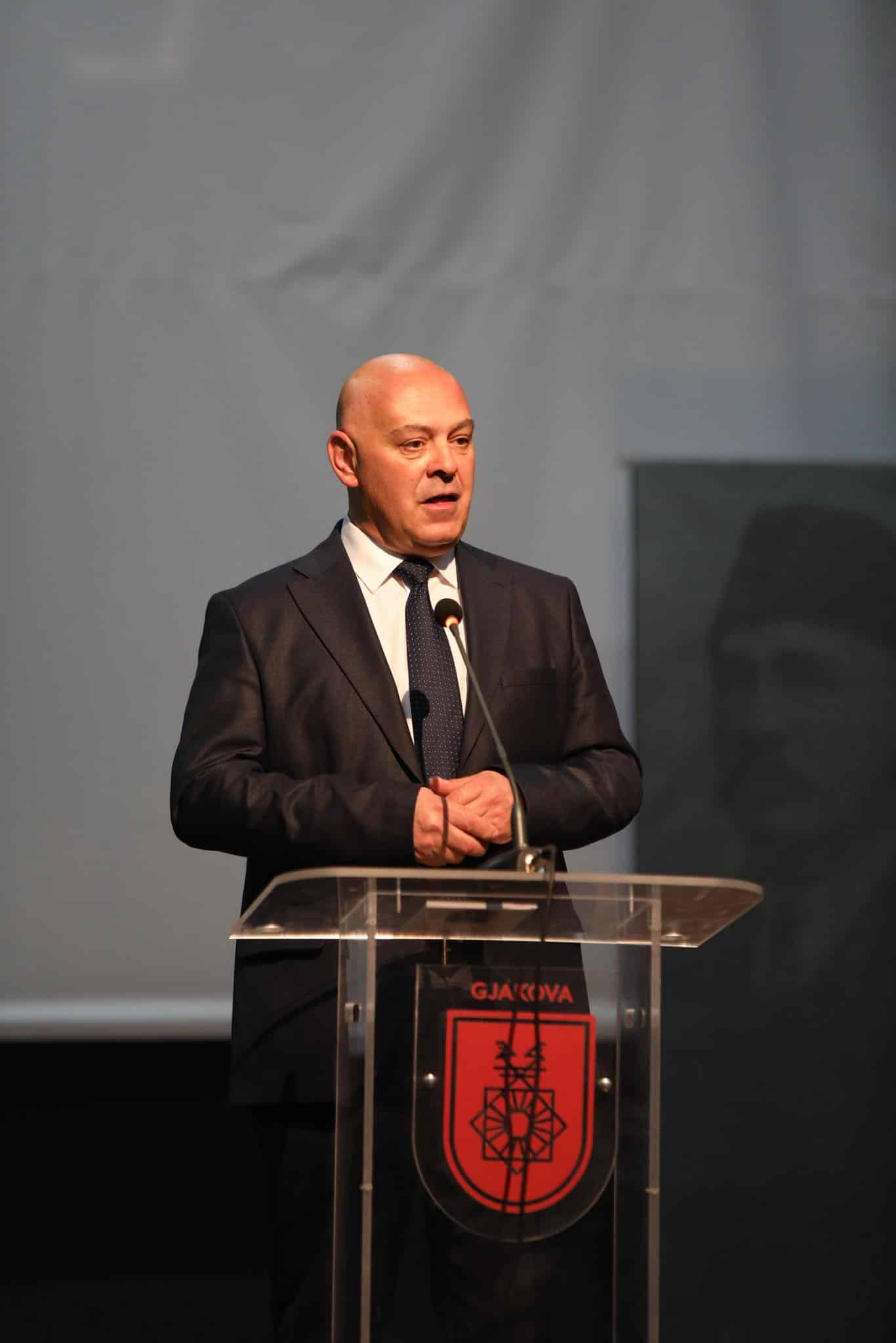 Gjakova nderon figurën e heroit Bajram Curri me akademi përkujtimore